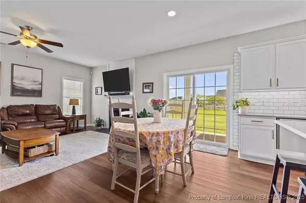 6611 Running Fox RD, Hope Mills, NC 28348