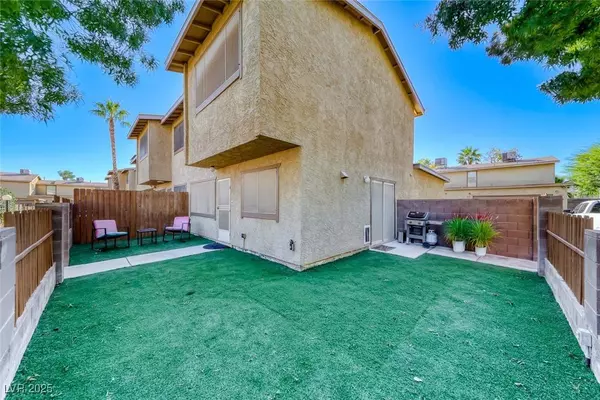 2225 Silver Pine DR, Las Vegas, NV 89108