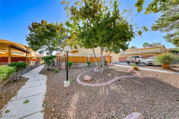 2225 Silver Pine DR, Las Vegas, NV 89108