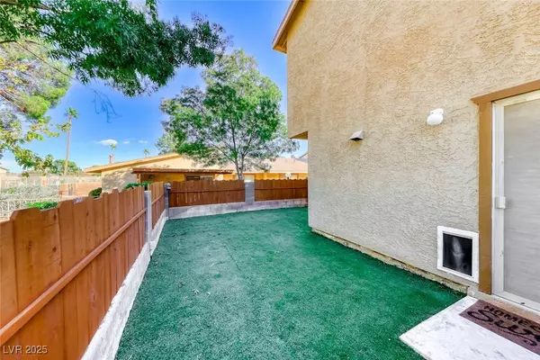 2225 Silver Pine DR, Las Vegas, NV 89108