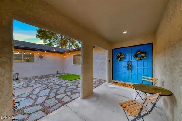 2735 Torrey Pines DR, Las Vegas, NV 89146