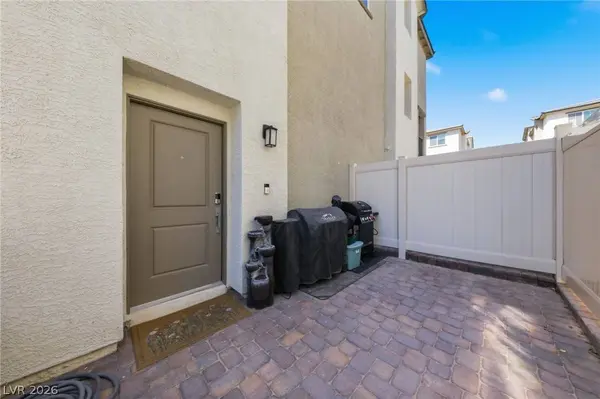 6941 Skyline Blue ST, North Las Vegas, NV 89086