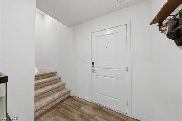 6941 Skyline Blue ST, North Las Vegas, NV 89086