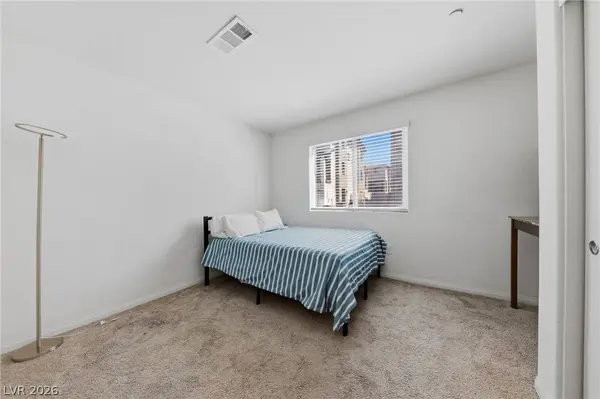 6941 Skyline Blue ST, North Las Vegas, NV 89086