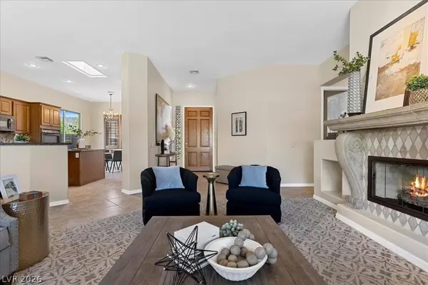 27 Moraine DR, Henderson, NV 89052
