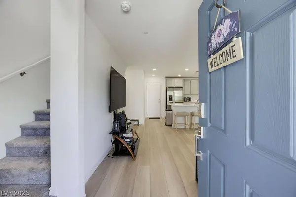 6236 Foxes Dale ST, Las Vegas, NV 89166