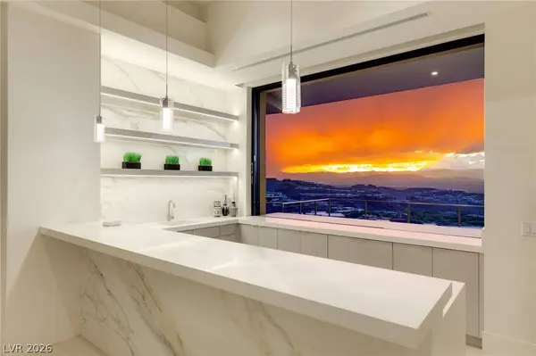 677 Overlook Rim DR, Henderson, NV 89012