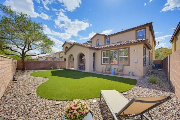 10016 Silver Cliff ST, Las Vegas, NV 89178