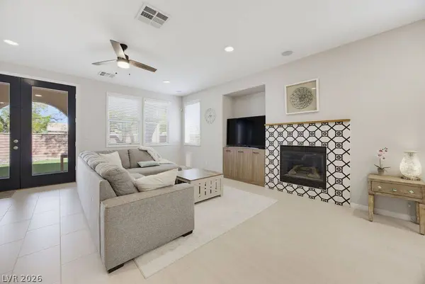 10016 Silver Cliff ST, Las Vegas, NV 89178