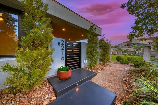 2216 Sky Pointe Ridge DR, Henderson, NV 89052