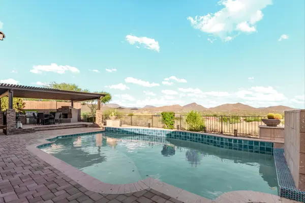 Anthem Country Club Homes for Sale: Luxury Home with $100K Tesla Energy System,Shelley Sakala
