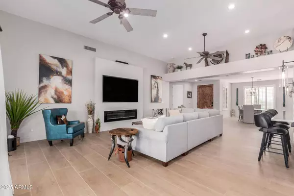 37529 N 20TH Street, Phoenix, AZ 85086