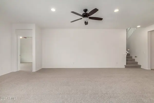 1828 W DESPERADO Way, Phoenix, AZ 85085