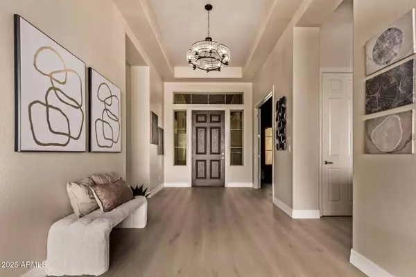 42041 N MOUNTAIN COVE Drive, Phoenix, AZ 85086