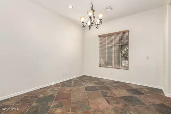 2028 W SKINNER Drive, Phoenix, AZ 85085