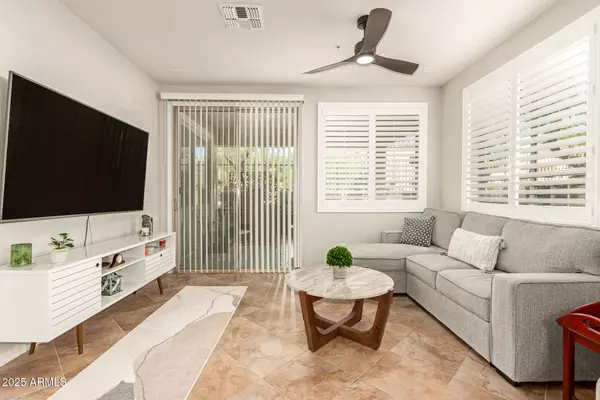 2140 W TALLGRASS Trail #109, Phoenix, AZ 85085