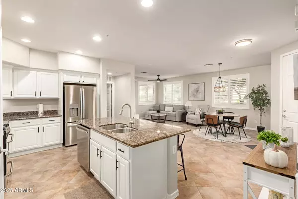 2140 W TALLGRASS Trail #109, Phoenix, AZ 85085