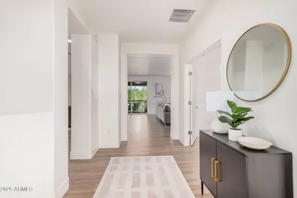 2425 W BRONCO BUTTE Trail #2010, Phoenix, AZ 85085