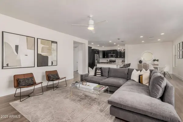 2425 W BRONCO BUTTE Trail #2010, Phoenix, AZ 85085