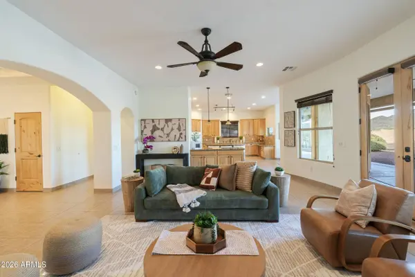 40927 N 3RD Avenue, Phoenix, AZ 85086