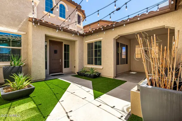 1630 W BLAYLOCK Drive, Phoenix, AZ 85085