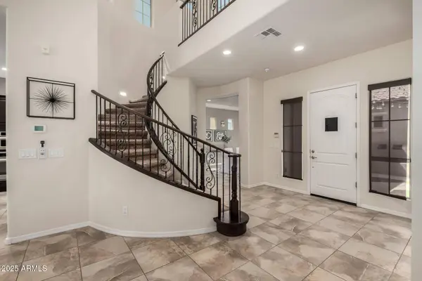 1630 W BLAYLOCK Drive, Phoenix, AZ 85085