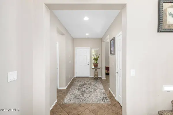 1904 W BLACK HILL Road, Phoenix, AZ 85085