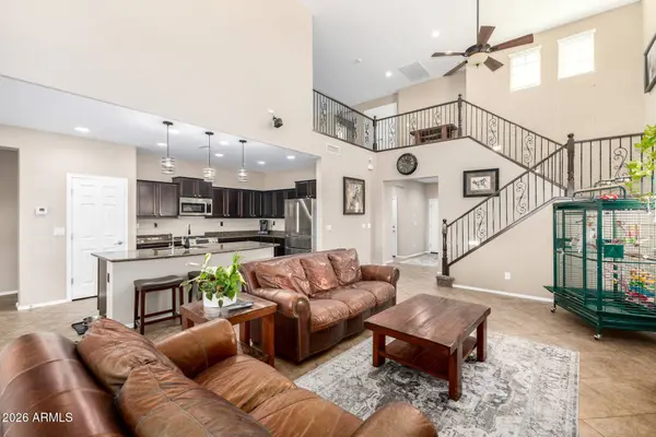 1904 W BLACK HILL Road, Phoenix, AZ 85085