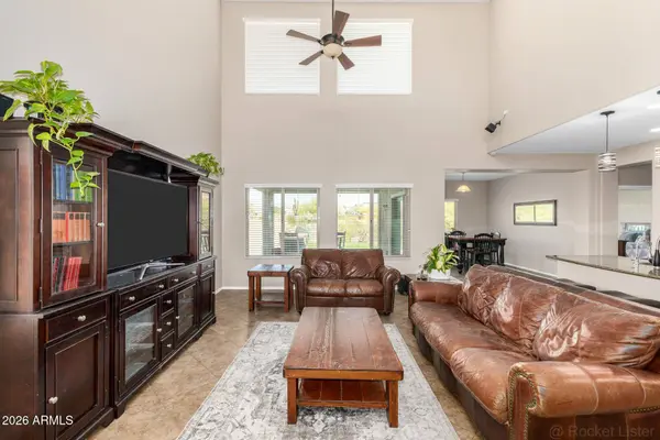 1904 W BLACK HILL Road, Phoenix, AZ 85085