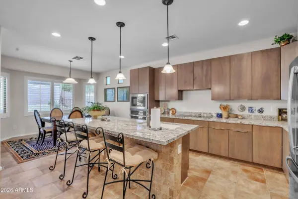 2236 W SPUR Drive, Phoenix, AZ 85085
