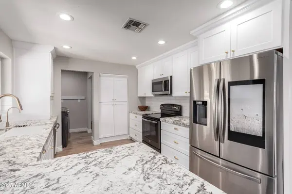 3503 E CAMPO BELLO Drive, Phoenix, AZ 85032