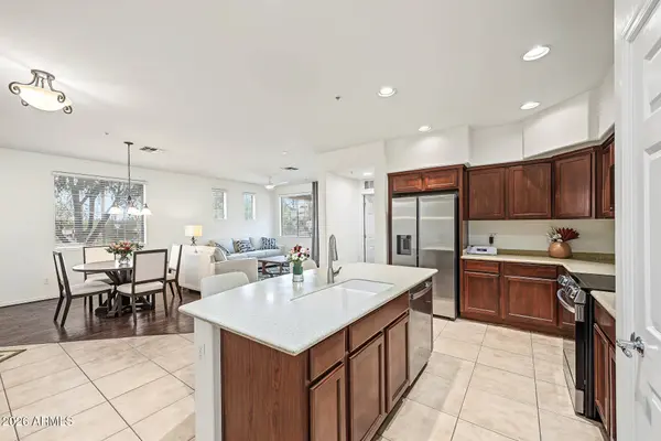 2140 W TALLGRASS Trail #107, Phoenix, AZ 85085