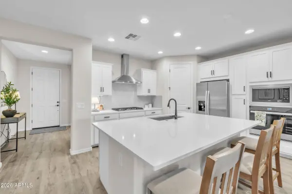 2035 W BRAMBLE BERRY Lane, Phoenix, AZ 85085