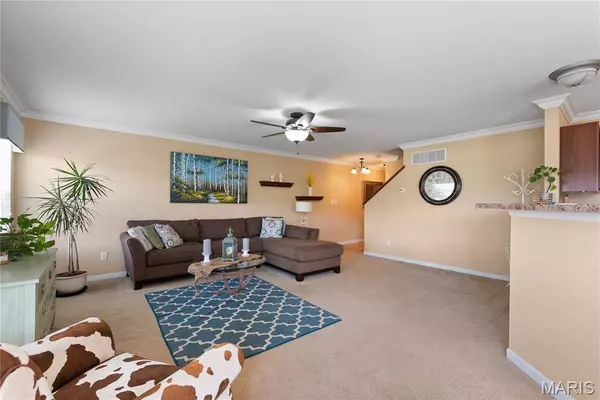 5555 Wavecrest CIR, Cottleville, MO 63304