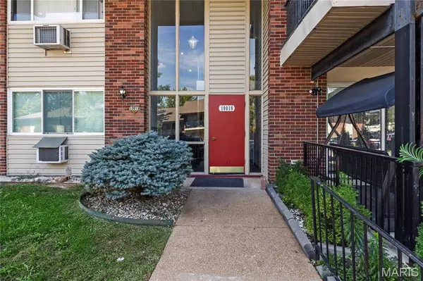 10018 Bunker Hill DR #G, St Louis, MO 63123
