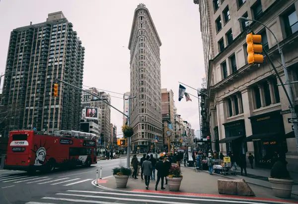 A Tapestry of Trend and Tradition: Unveiling the Flatiron District,ACLM Group