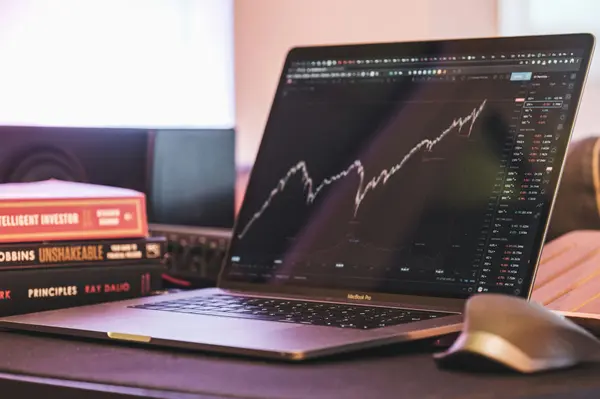 The Current Stock Market and Its Impact on New York City Real Estate,ACLM Group