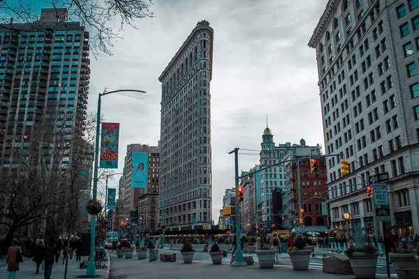 Navigating the Flatiron Dream: A Comprehensive Guide for First-Time Home Buyers in NYC's Iconic Neighborhood,ACLM Group