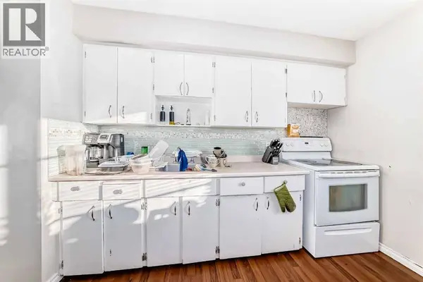 702, 4719 33 Street, Red Deer, AB T4N0N7