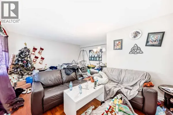 702, 4719 33 Street, Red Deer, AB T4N0N7