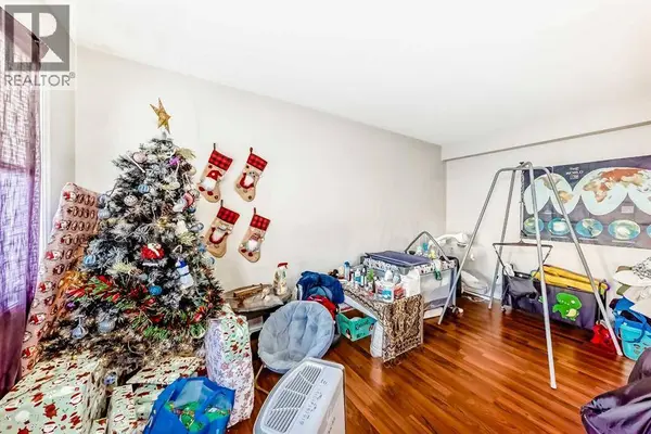 702, 4719 33 Street, Red Deer, AB T4N0N7