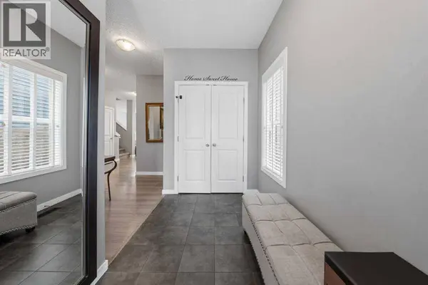 286 Kings Heights Drive SE, Airdrie, AB T4A0S6