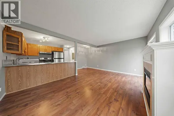 13 Country Hills Rise NW, Calgary, AB T3K4S7
