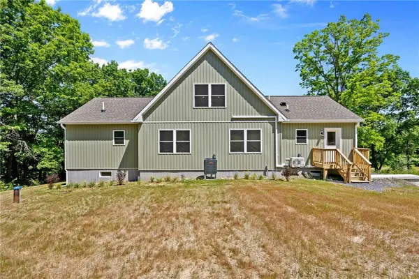 8 Red Cedar Falls LN, Dundee, NY 14837