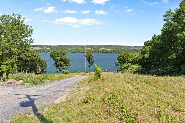 5 Red Cedar Falls LN, Dundee, NY 14837