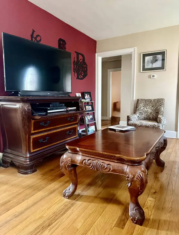 823 Sunset DR, Greenwood, SC 29646