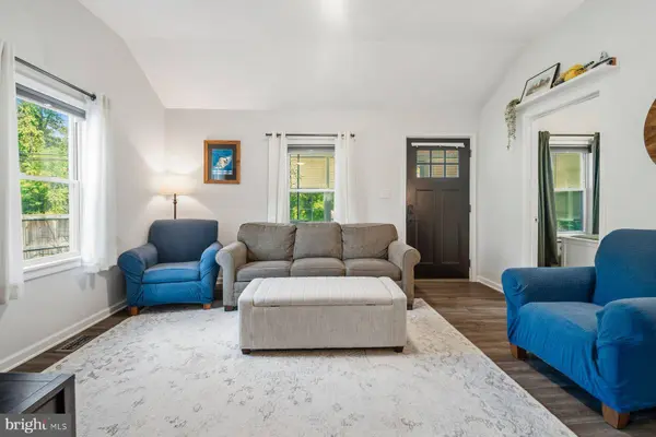 8250 RAILROAD AVE, Millersville, MD 21108