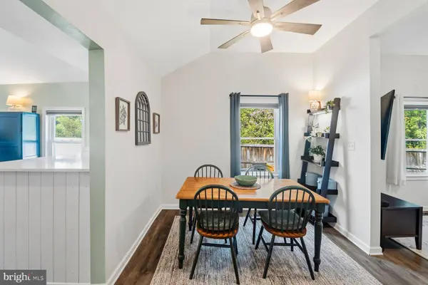 8250 RAILROAD AVE, Millersville, MD 21108