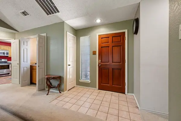 4009 Bradley Lane, Arlington, TX 76017