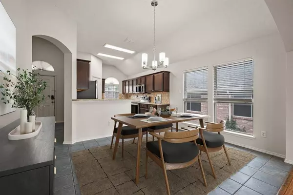 4932 Dougal Avenue, Fort Worth, TX 76137